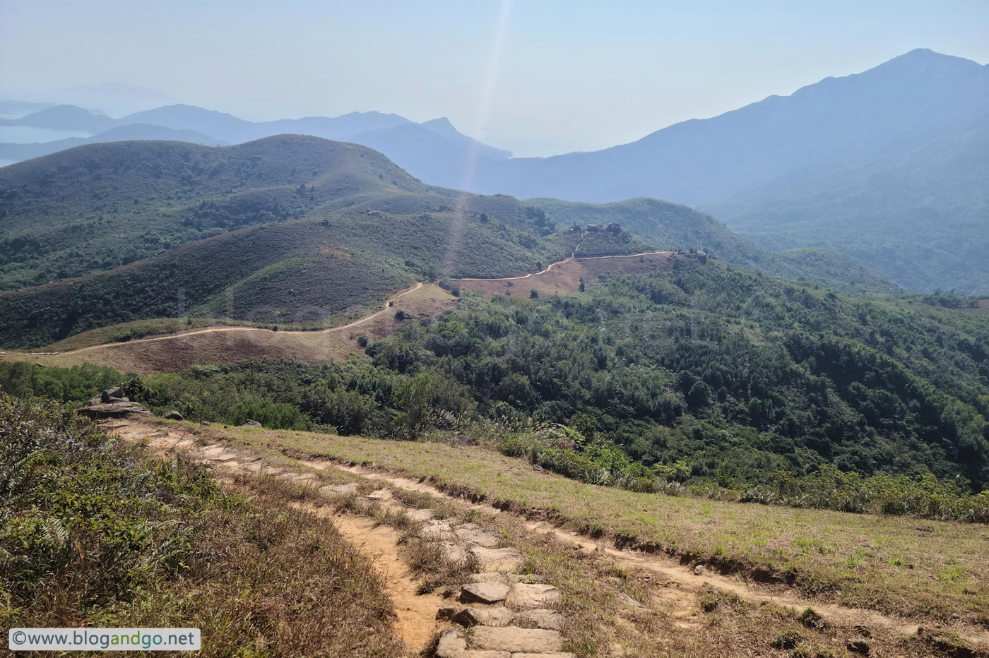 Discovery Bay to Mui Wo via Tiger's Head - Descending to Mui Wo